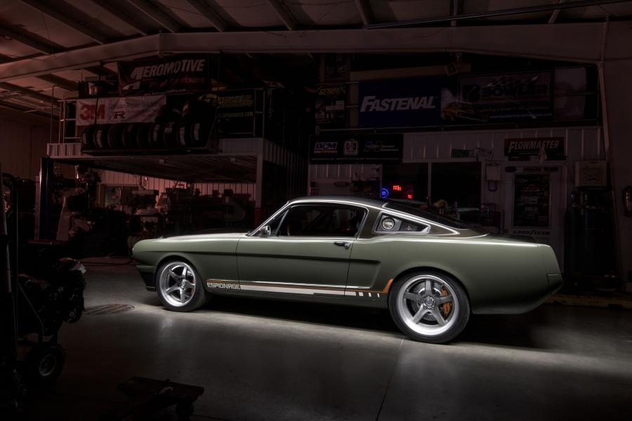  Ford Mustang Fastback Espionage by Ringbrothers 2015 года  (фото 12 из 17)